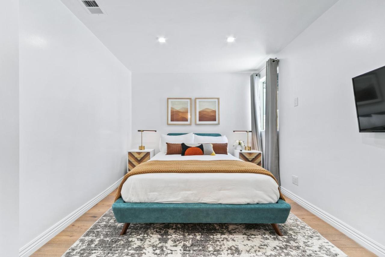 לוס אנג'לס Studio City Contemporary Villa With Pool Sleeps 10 מראה חיצוני תמונה
