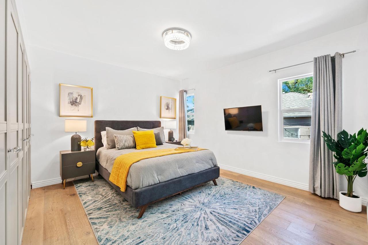 לוס אנג'לס Studio City Contemporary Villa With Pool Sleeps 10 מראה חיצוני תמונה